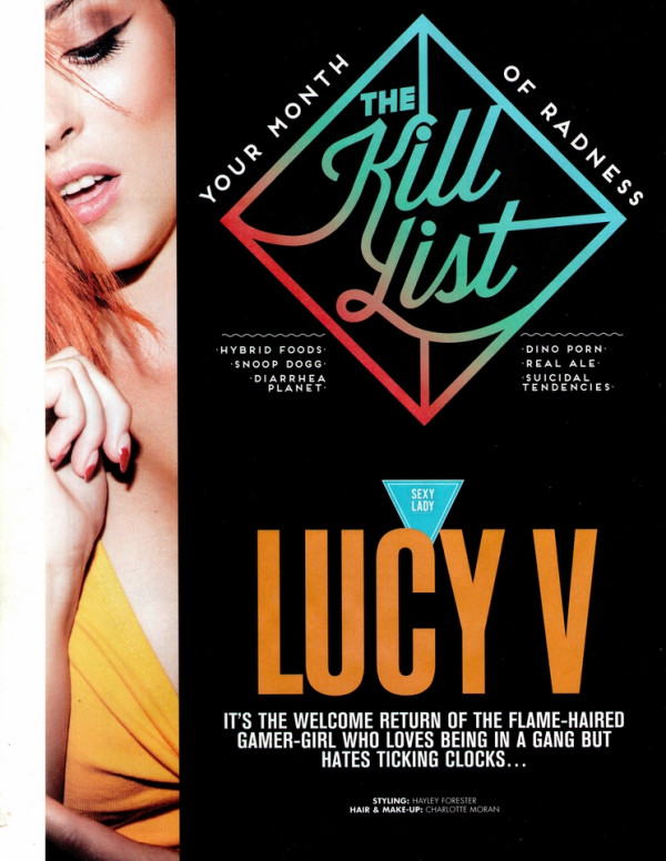 Lucy Collett seins nus et toute nue pour Front Magazine